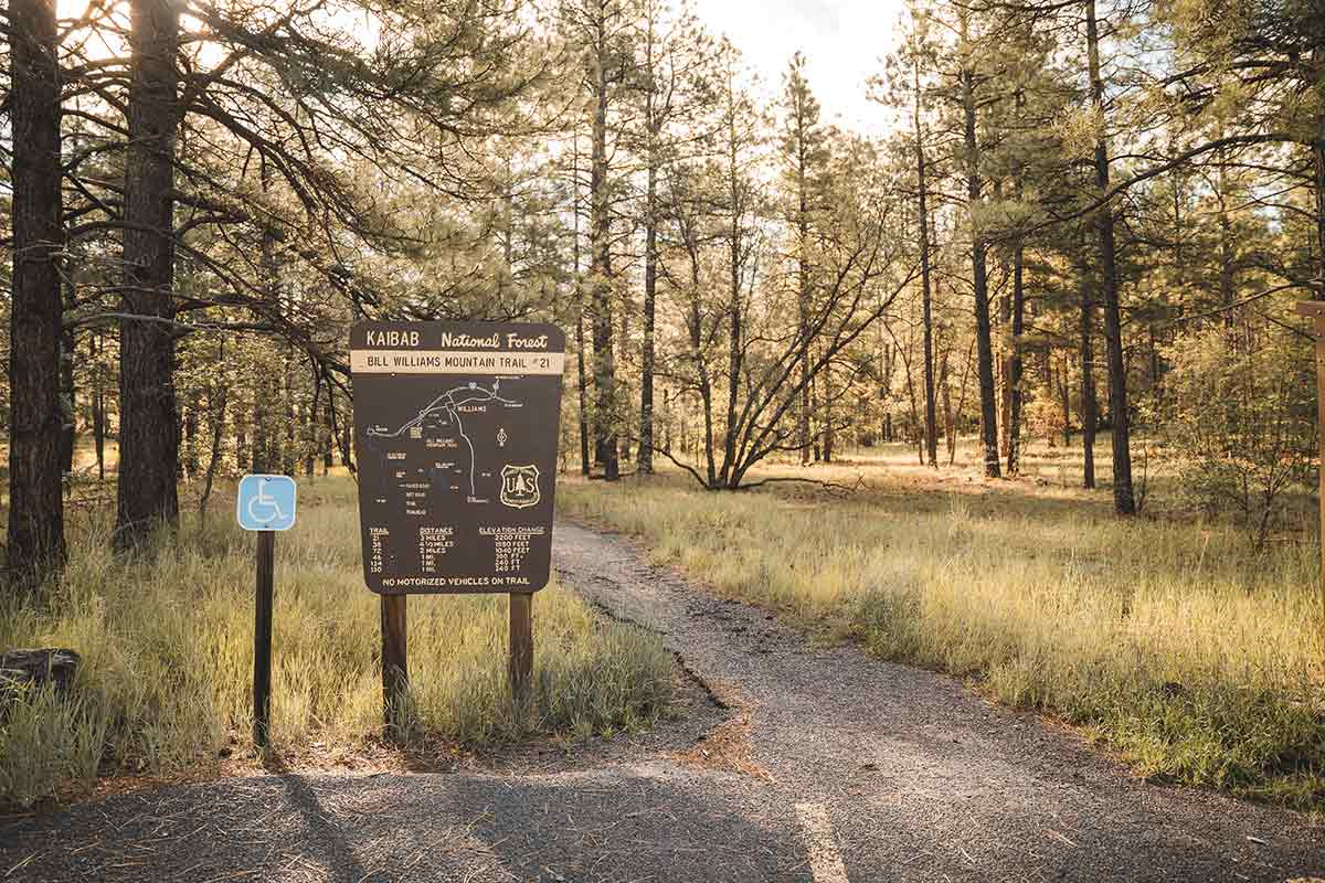 Hiking trail sign in Kaibab National Forest